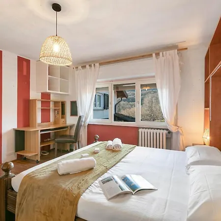 Apartment La Lanterna Swimming Pool Retreat - Happy