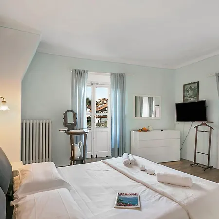 La Lanterna Swimming Pool Retreat - Happy *