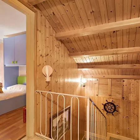 La Lanterna Swimming Pool Retreat - Happy Appartement *