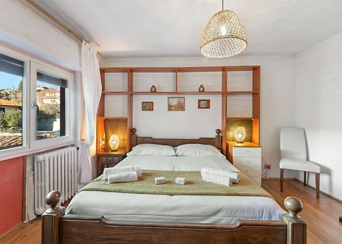 La Lanterna Swimming Pool Retreat - Happy Gignese