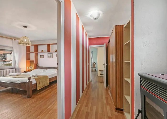 La Lanterna Swimming Pool Retreat - Happy * Gignese