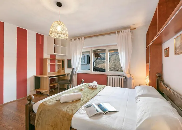 Lejlighed La Lanterna Swimming Pool Retreat - Happy