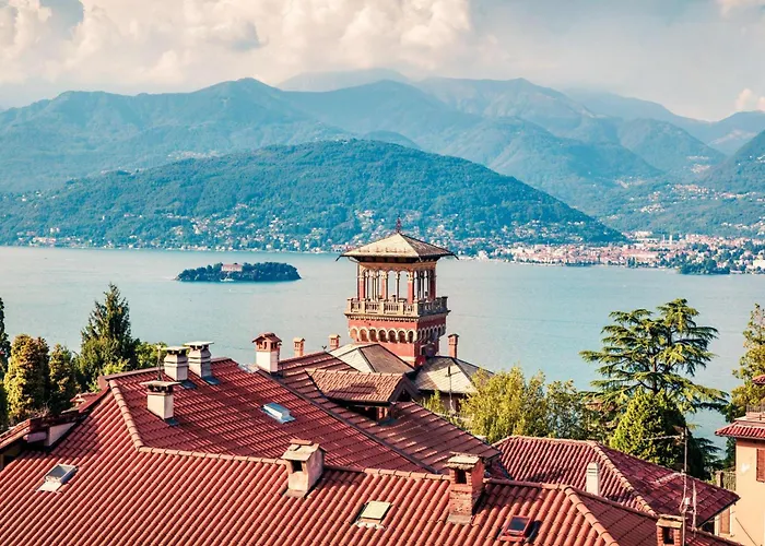 La Lanterna Swimming Pool Retreat - Happy *